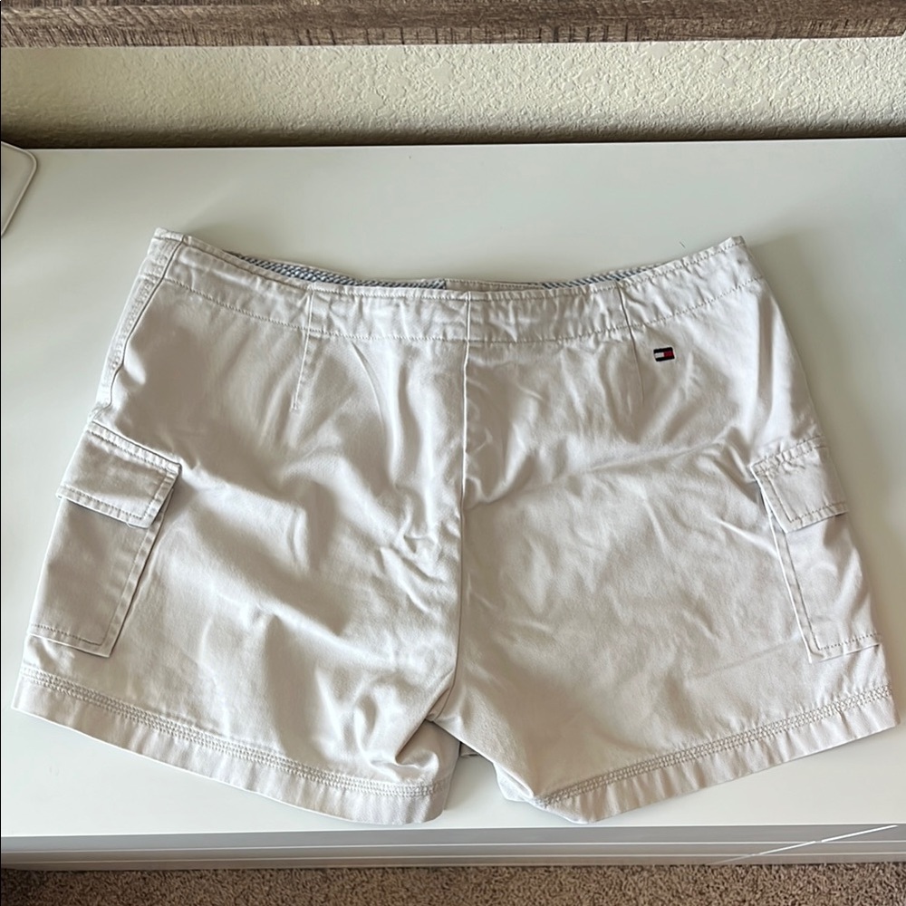 Tommy Hilfiger Tan Cargo Shorts Relaxed Fit Size 8 - Picture 5 of 5